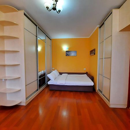 Двокімнатна Квартира В Центрі Біля Готелю Палаццо Мережа Alex Apartments Безконтакнте Заселення 24-7 Poltawa Exterior foto