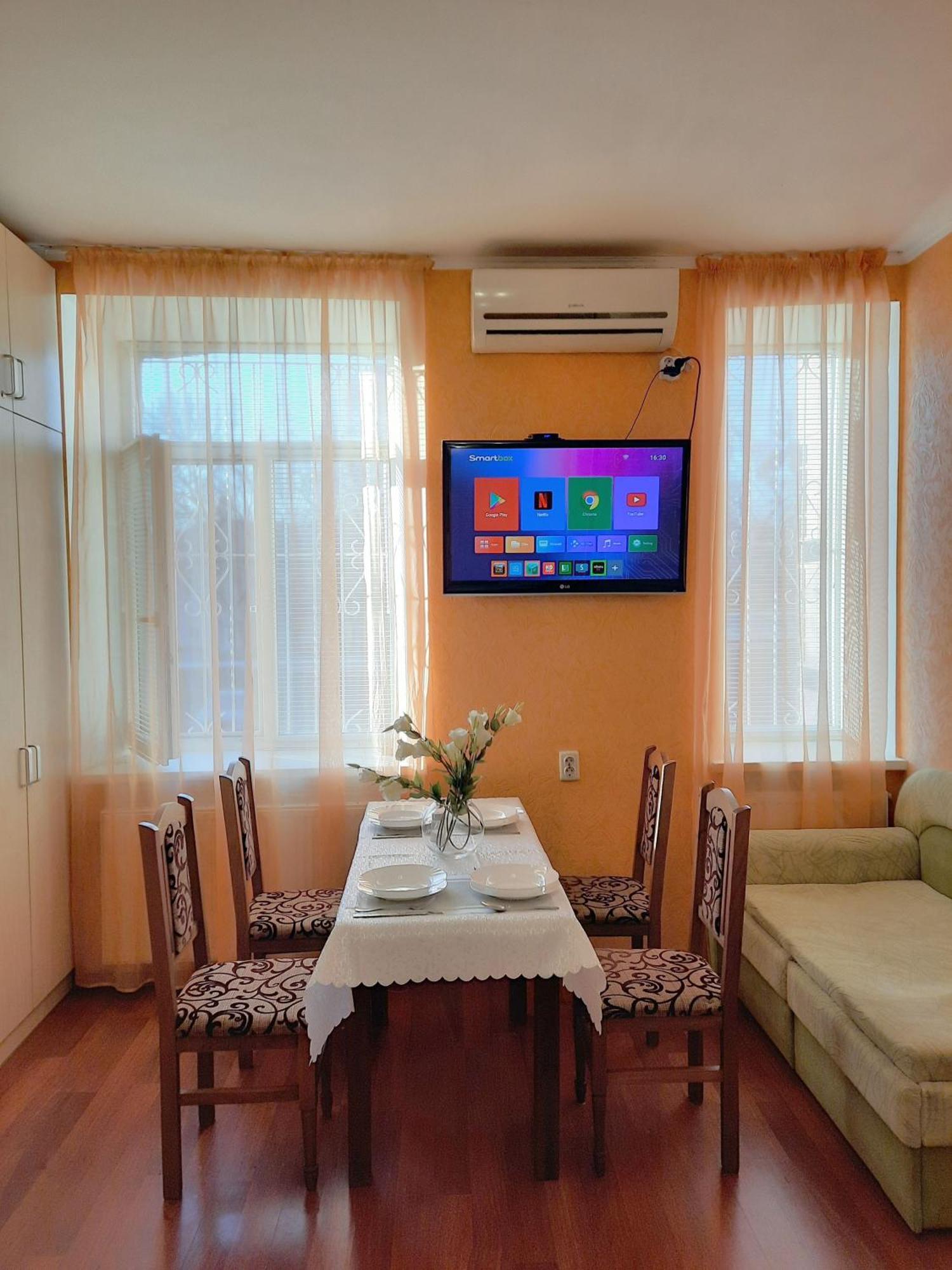Двокімнатна Квартира В Центрі Біля Готелю Палаццо Мережа Alex Apartments Безконтакнте Заселення 24-7 Poltawa Exterior foto